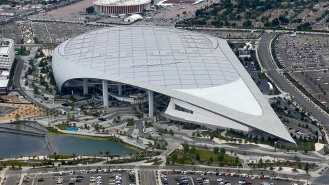 Vista aérea del majestuoso SoFi Stadium, en Inglewood, California.