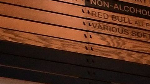 Ahora hay eventos de vacunación en la noche, fines de semana y hasta en estacionamientos para ser más accesible al horario laboral de la comunidad. / foto: Getty.