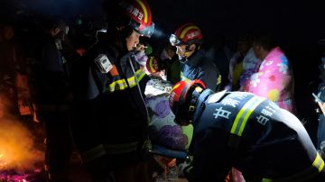 Más de 1.200 rescatistas se desplegaron en las montañas para encontrar a las víctimas.