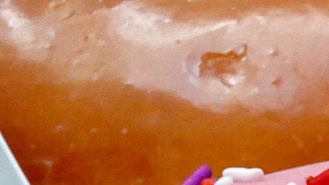 Krispy Kreme regala una docena de donas este jueves a los estudiantes que se gradúan en 2021-GettyImages-1316486136.jpeg
