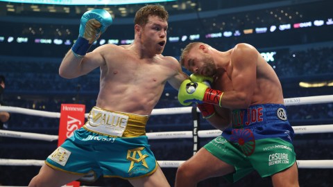 Canelo Alvarez vs Billy Joe Saunders