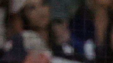 Clayton Kershaw es ovacionado por miles de fans de los Dodgers en el estadio de Houston.