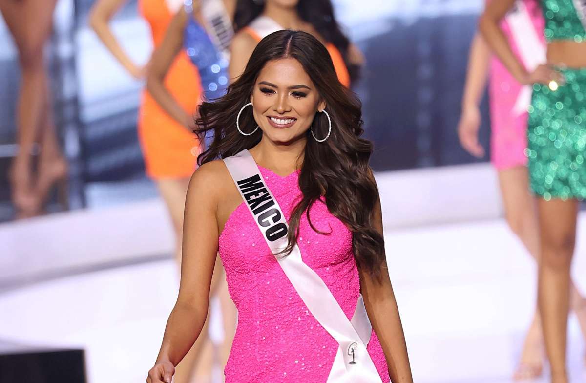 Miss Universo 21 Latinas Encabezan La Lista De Las 21 Mujeres Mas Bellas Del Planeta La Opinion