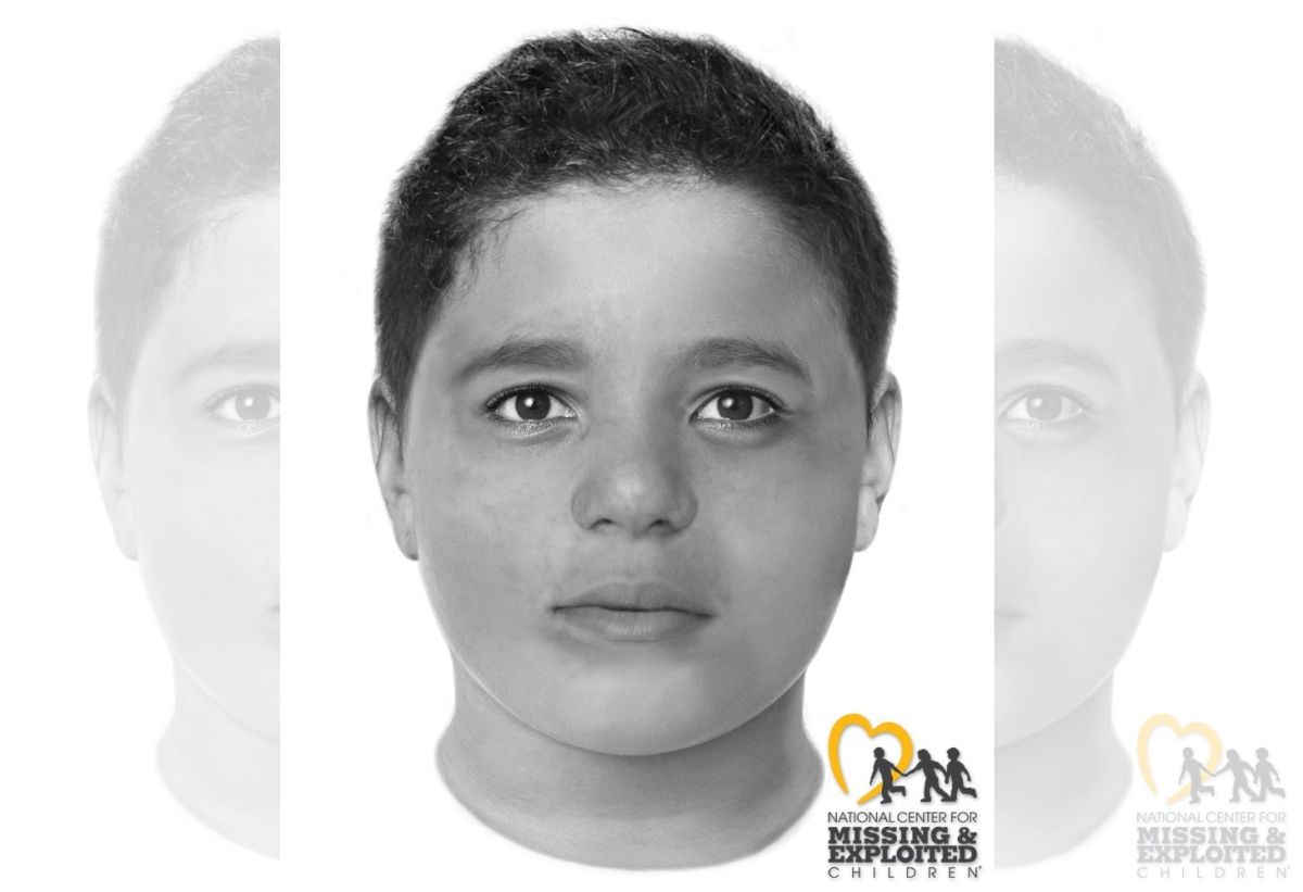 La Policía pide cualquier datos que ayude a identificar el cuerpo del niño.