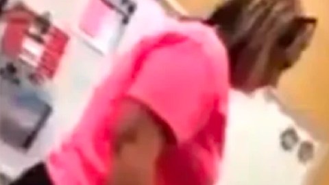 VIDEO: Niña de 6 años es golpeada con tabla por directora de escuela de Florida