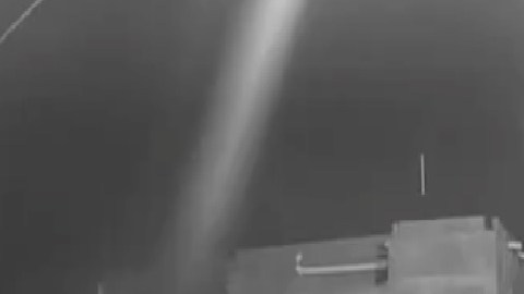 VIDEO: Soldados mexicanos son captados golpeando a hombre acusado de ser vendedor de drogas