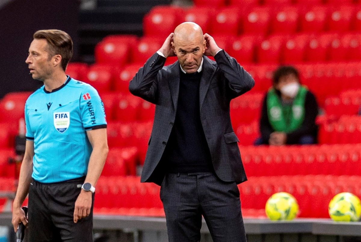 "Cómo le voy a decir a mis jugadores que me voy ahora, es mentira", afirmó Zidane.