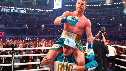 Canelo ha recibido varias solicitudes de apoyo luego de su última pelea con Saunders.