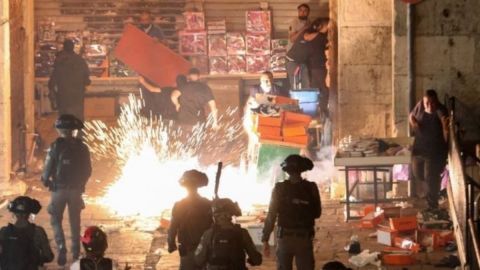 La violencia ha dejado centenares de heridos en Jerusalén este fin de semana.