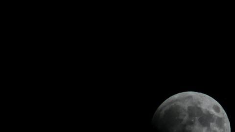 Diferencia la luna llena y luna nueva