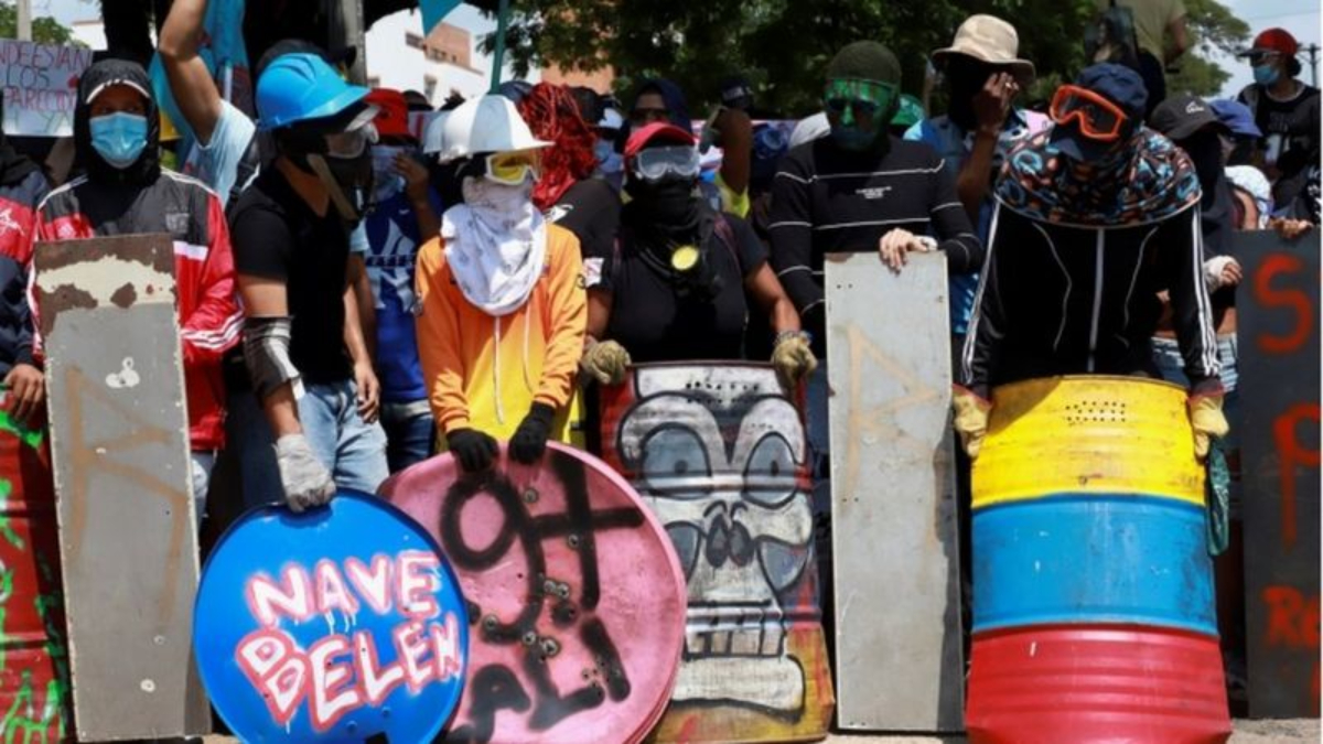 Mueren al menos cuatro personas en las protestas antigubernamentales en Colombia
