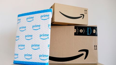 Turin,,Italy,-,July,25,,2019:,Amazon,Prime,Free,Fast