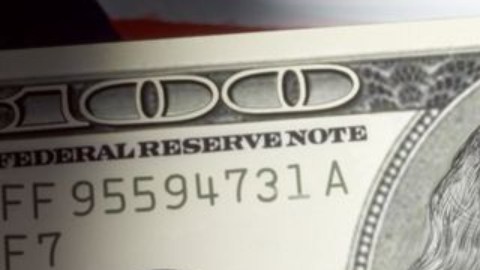 Precio del dólar frente al peso mexicano, este último pierde terreno.
