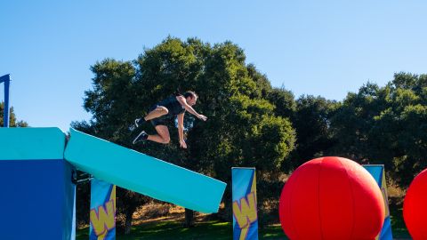 Matthew Clark en uno de los circuitos de 'Wipeout'