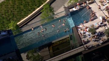 La primera piscina "flotante" del mundo está en Londres.