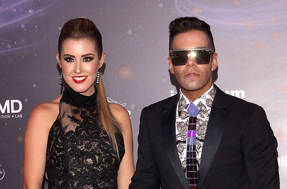  “Les pido muchas oraciones por mi esposa”
