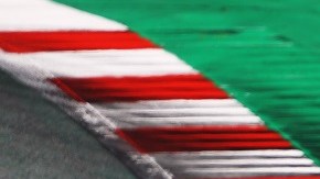 Checo Pérez tiene dos podios seguidos, incluida una victoria.