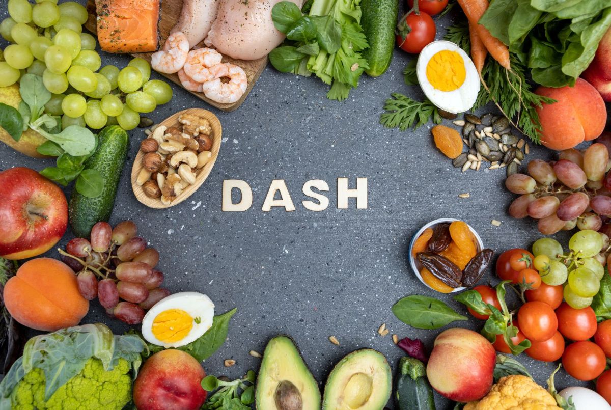 Plan alimentar pentru dieta DASH - ce ai voie sa mananci si modele de mese si gustari