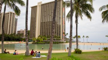 Hawaii espera que lleguen más turistas de EE.UU. después del 8 de julio.