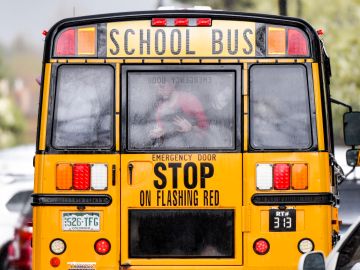 El ataque ocurrió en un autobús escolar.