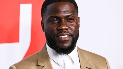 Kevin Hart está de estreno con la compra de una imponente mansiónn en Calabasas.