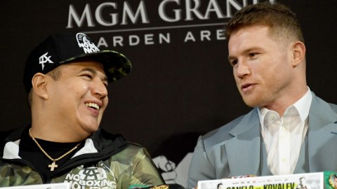 Canelo y Eddy Reynoso