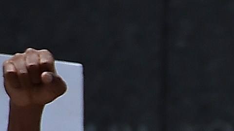 Manifestantes conmemoran el Día de la liberación con una marcha en Washington D.C. en 2020.