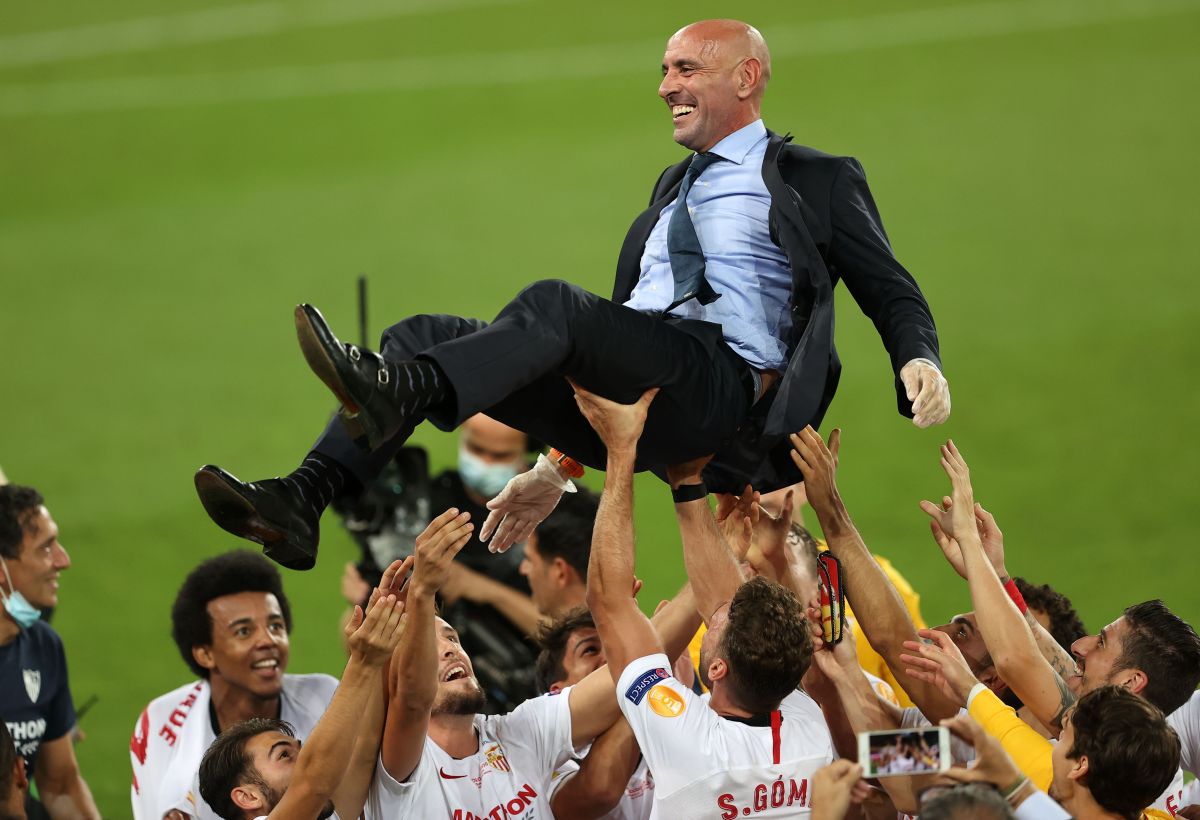 “Monchi”, famoso director deportivo del Sevilla, llenó de elogios a los futbolistas mexicanos