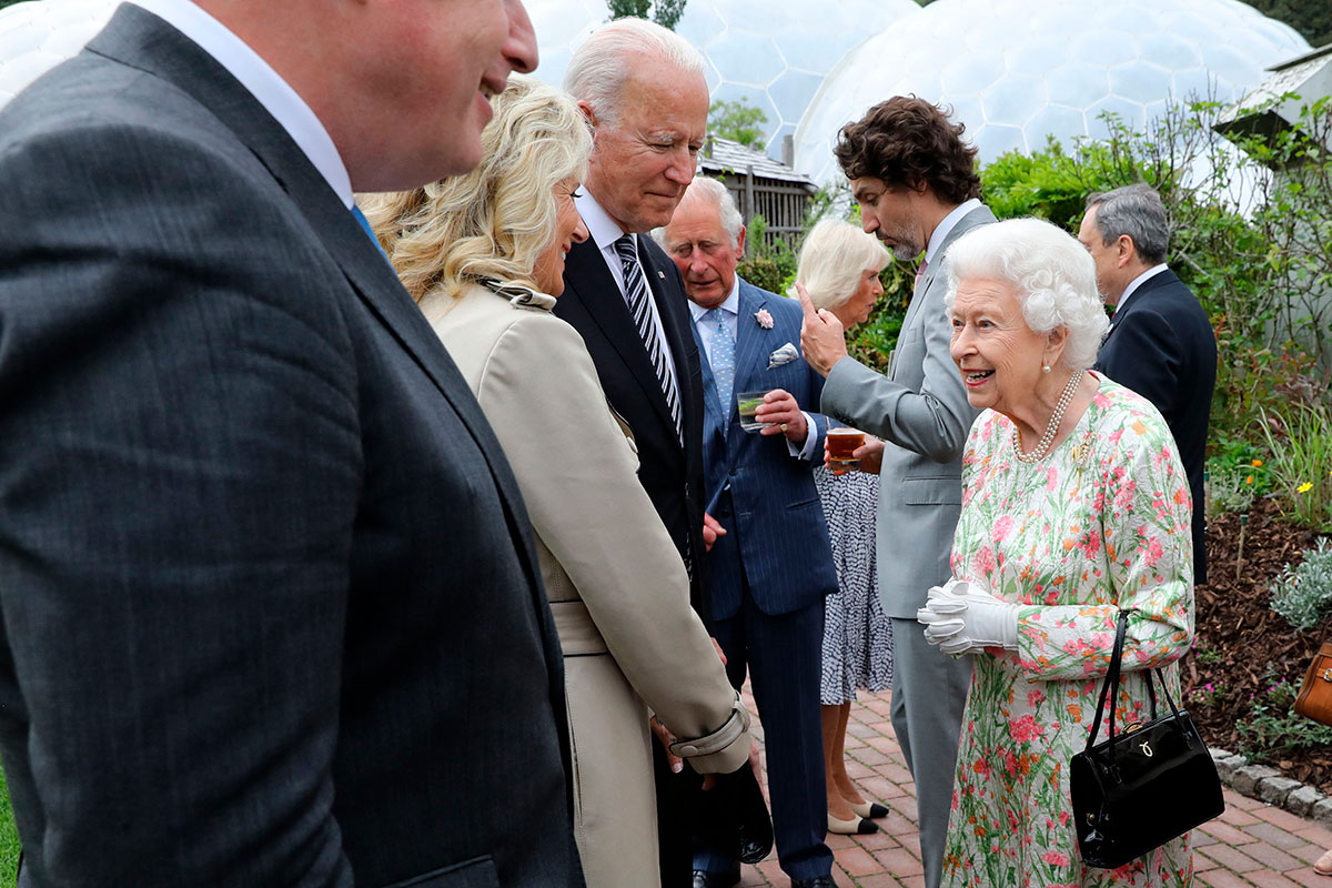 Reina Isabel II invita a Joe Biden y su esposa, Jill Biden, al Castillo de Windsor.