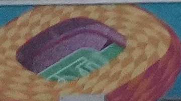 El piloto era un activista de la organización Greenpeace, y en su paracaídas llevaba un mensaje en contra del petróleo.