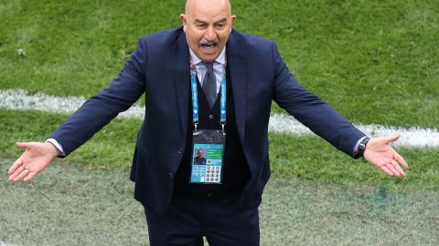 Entrenador de Rusia, Stanislav Cherchésov.