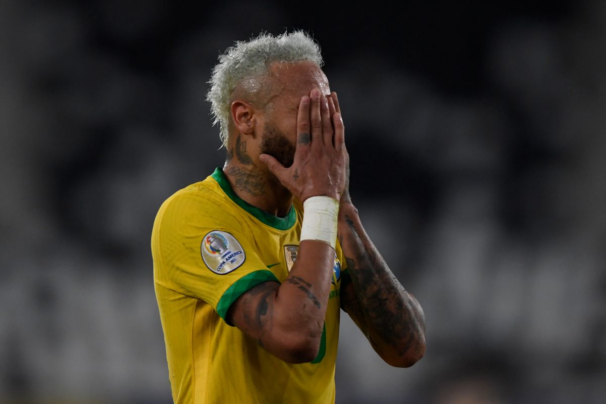 Neymar no pudo contener el llanto tras derrotar a Perú.
