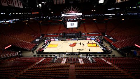 El American Airlines Arena ahora se llama FTX Arena.