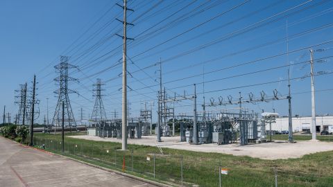 Las compañías de energía piden a los texanos ahorrar electricidad ante la llegada de una ola de calor-GettyImages-1323728091.jpeg