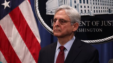 El fiscal general Merrick Garland anunció la demanda contra Georgia.