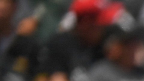 La sospecha se produjo luego que ponchara a todos los bateadores de Chicago en la quinta entrada.