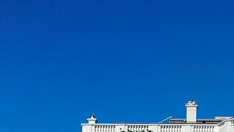 Casa Blanca rompe negociaciones con senadores republicanos por plan de infraestructuras.