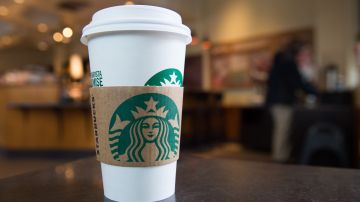 Starbucks permitir que sus clientes lleven sus propias tazas a las cafeterías-GettyImages-947784930.jpeg