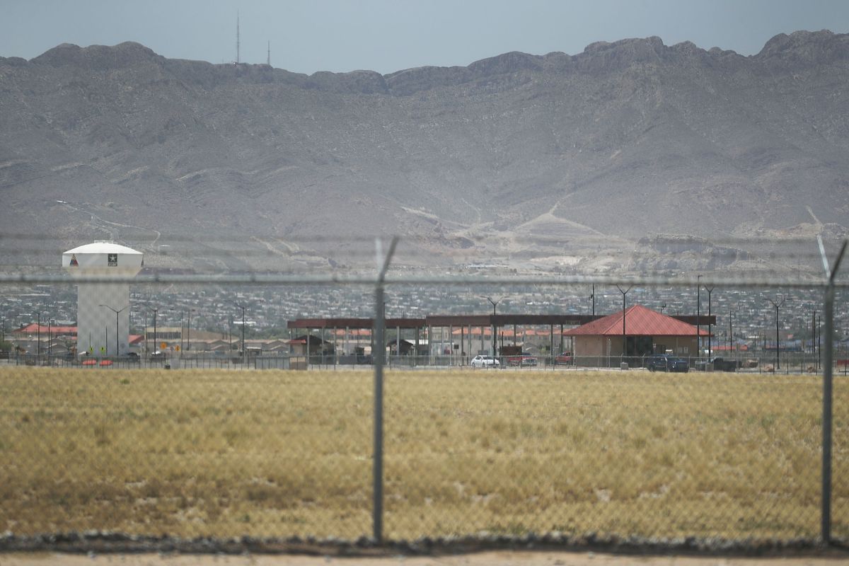 Hay un campamento de niños inmigrantes en la base militar de Fort Bliss, en Texas.