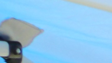 Marilaura López, vendedor ambulante atacada, aparece con su familia.