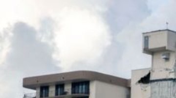 Los vecinos de la tore vecina a la que se derrumbó, no se sienten seguros.