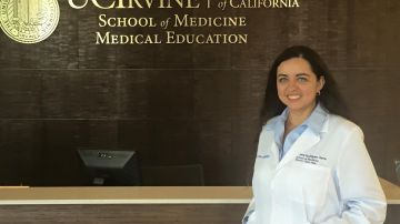 Axana Rodríguez-Torres se graduó de doctora de la Facultad de Medicina de UCI. (Suministrada)