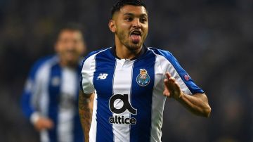 Corona viene de repartir 13 asistencias en la temporada pasada con FC Porto.