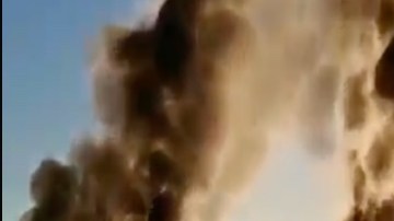 VIDEOS: Cae el Cazador y los Chapitos enfurecen, mandan quemar tráileres y narcobloqueos