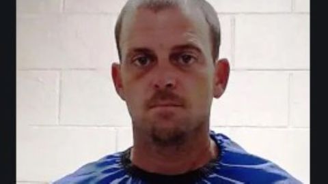 Robert Eugene Hoffpaiur, de 37 años, fue arrestado.
