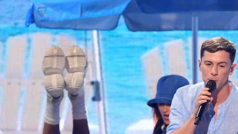 Gloria Trevi junto a Guaynaa en 'Premios Juventud'