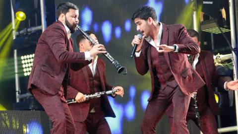 Poncho Lizárraga niega problemas tras confirmarse la salida de Joel Lizárraga de Banda el Recodo.