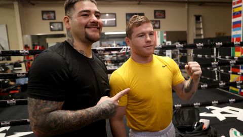 Canelo junto a Andy Ruiz