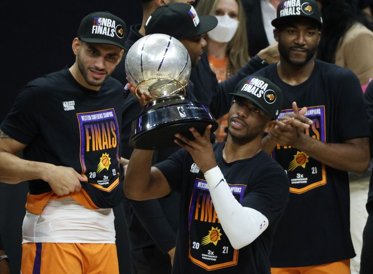  Chris Paul se convirtió en el verdugo de los Clippers y clasificó a Phoenix a las finales de la NBA