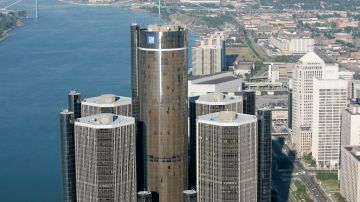 Foto del edificio de oficinas de General Motors en Detroit
